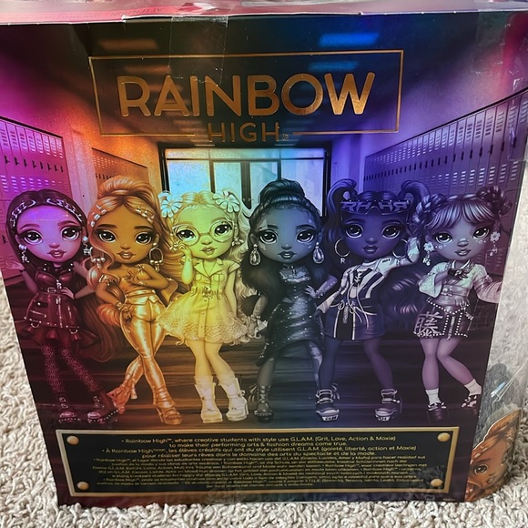 Rainbow High Lila Yamamoto Fashion Doll w/ 2 Designer Outfits + 2 BONUS Tins - Picture 6 of 6